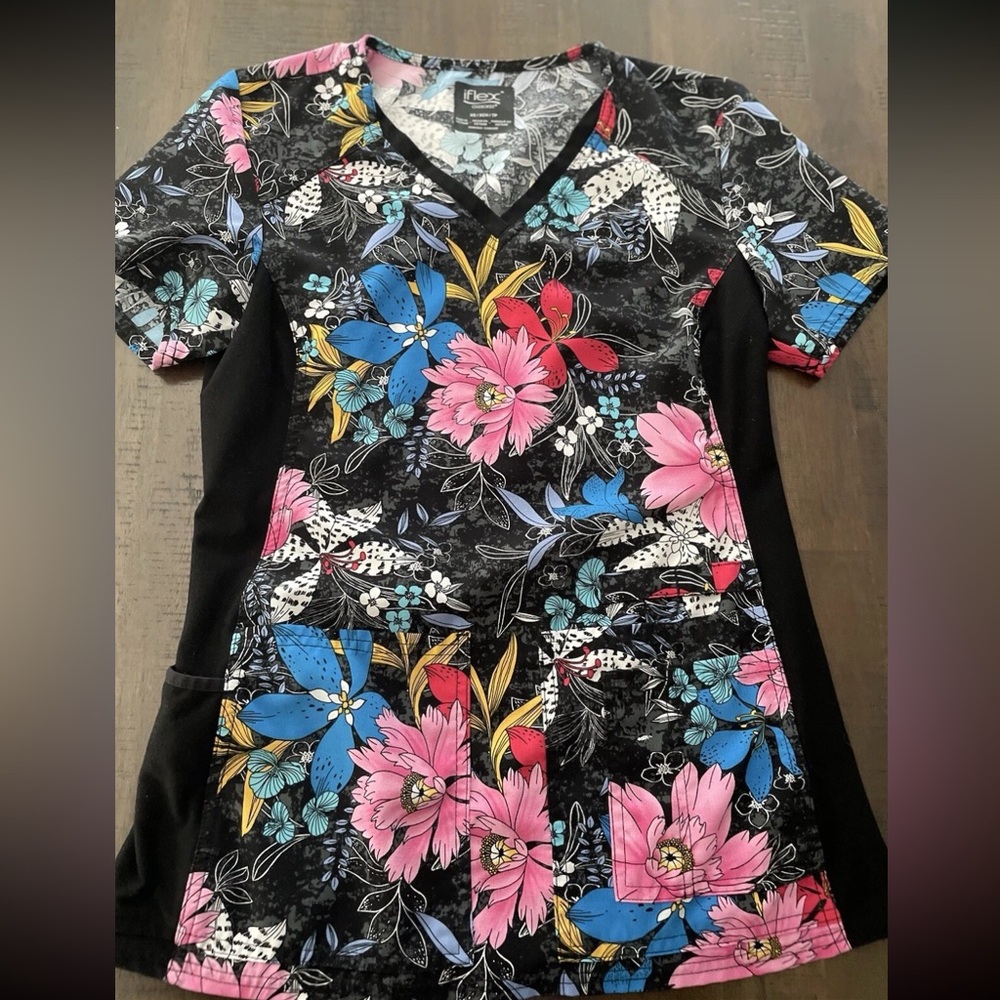 iflex by Cherokee Women’s Floral Scrub Top Size XS
